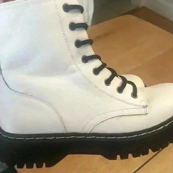 Sincerely Jules Harley leather combat boot. - Picture 6 of 12